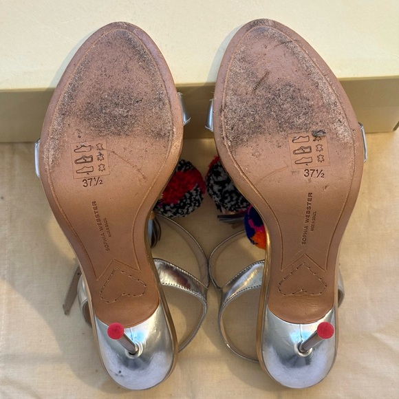 Sophia Webster LAYLA POM POM T-BAR. Silver and Rose Gold Heels with Pom-Poms - Picture 9 of 16